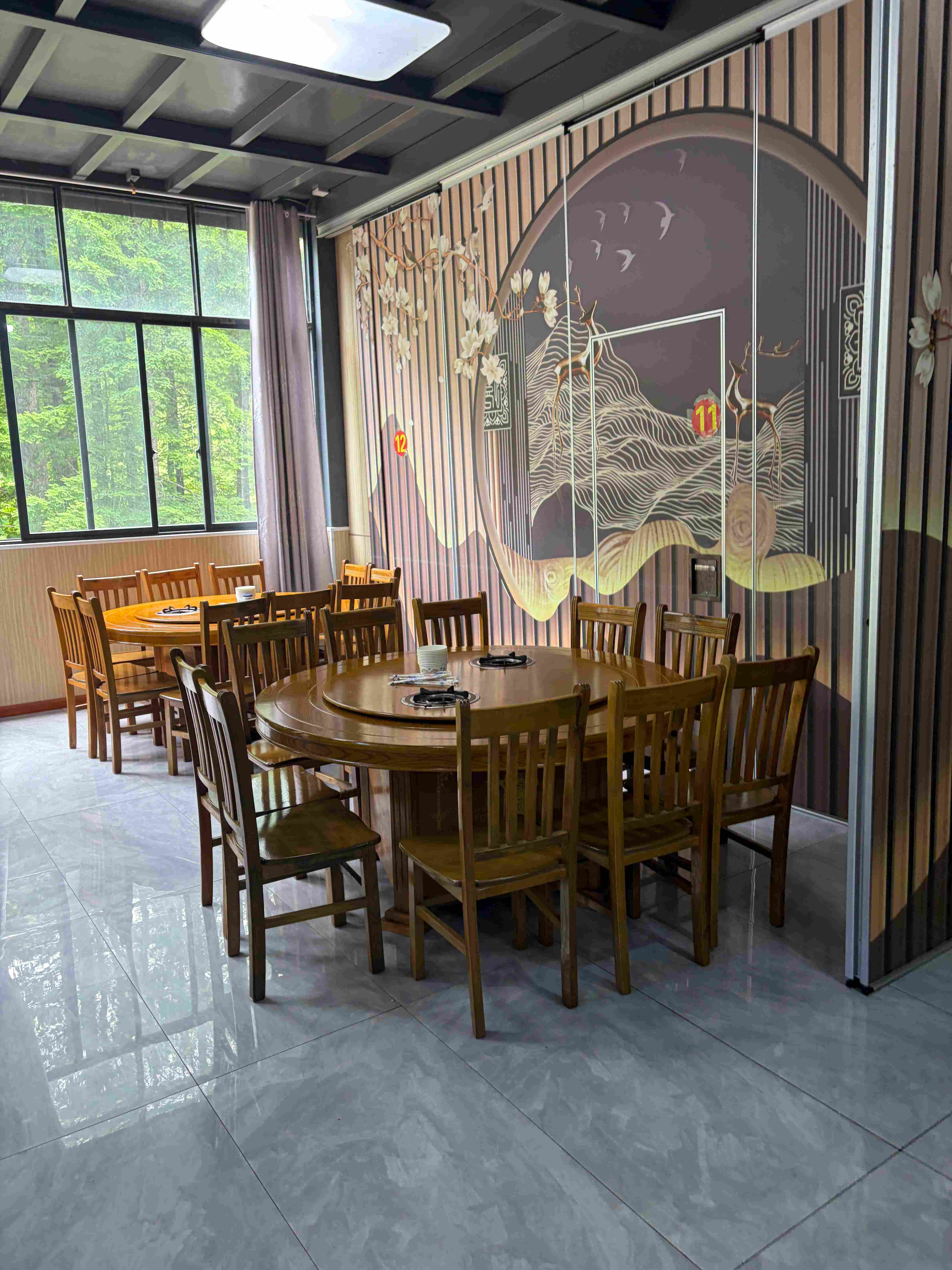 武汉全球通旅行社-神农架 农庄 粗粮野菜 野味美食 