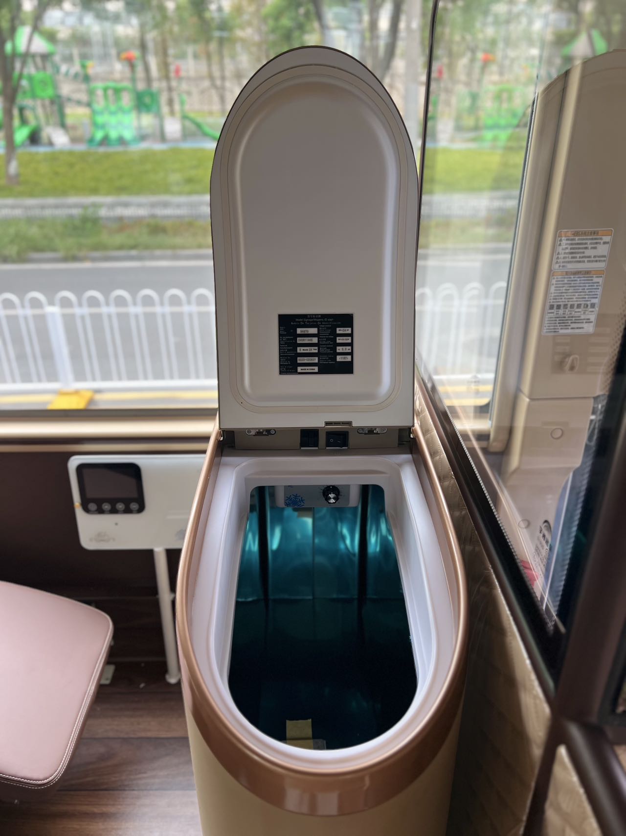 武汉全球通旅行社-1+1VIP 18+1豪华陆地【知音号】包车租车用车