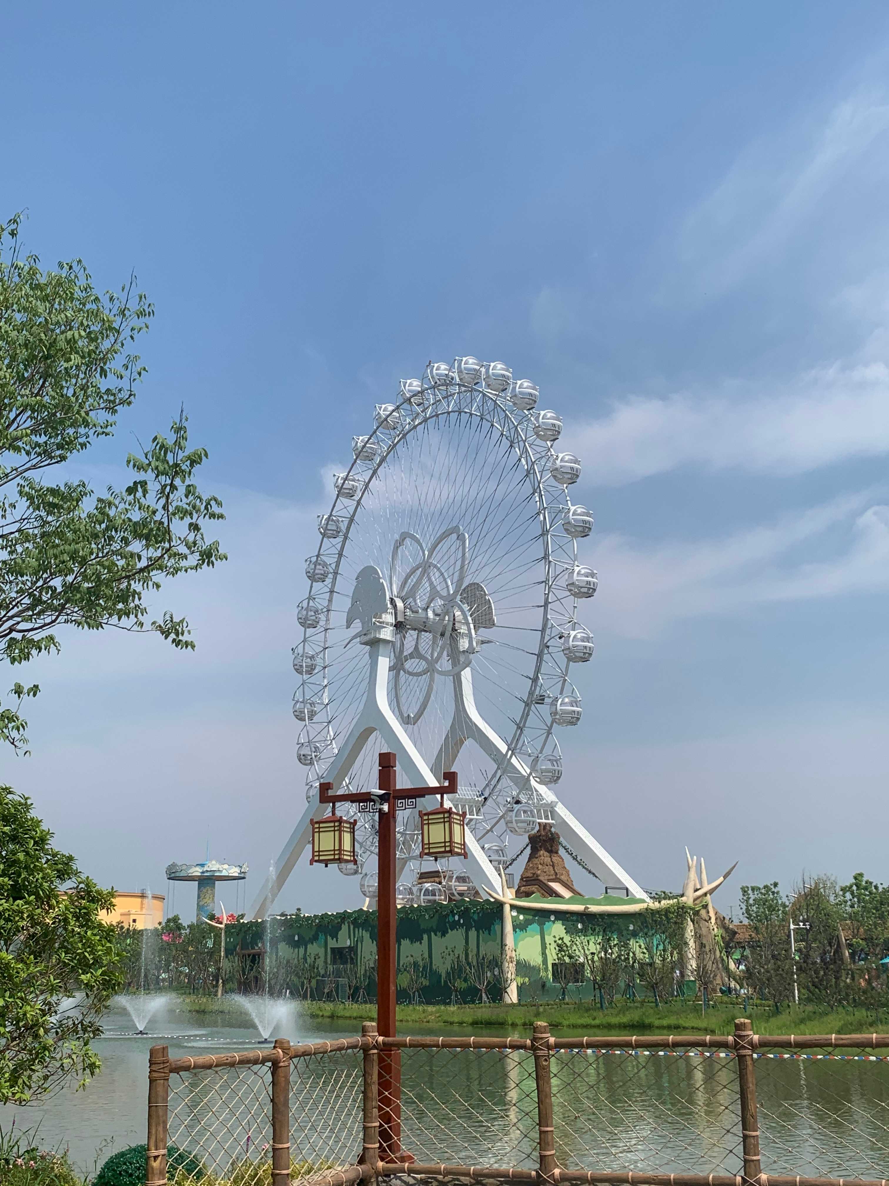 武汉全球通旅行社-孝感方特-狂野大陆 水上乐园 刺激 失重体验 紧张好玩 4D全景 视觉震撼