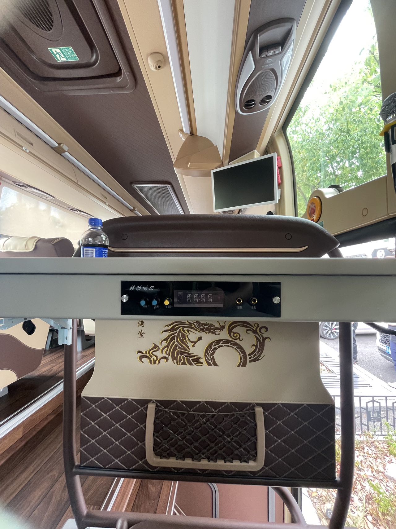 武汉全球通旅行社-1+1VIP 18+1豪华陆地【知音号】包车租车用车