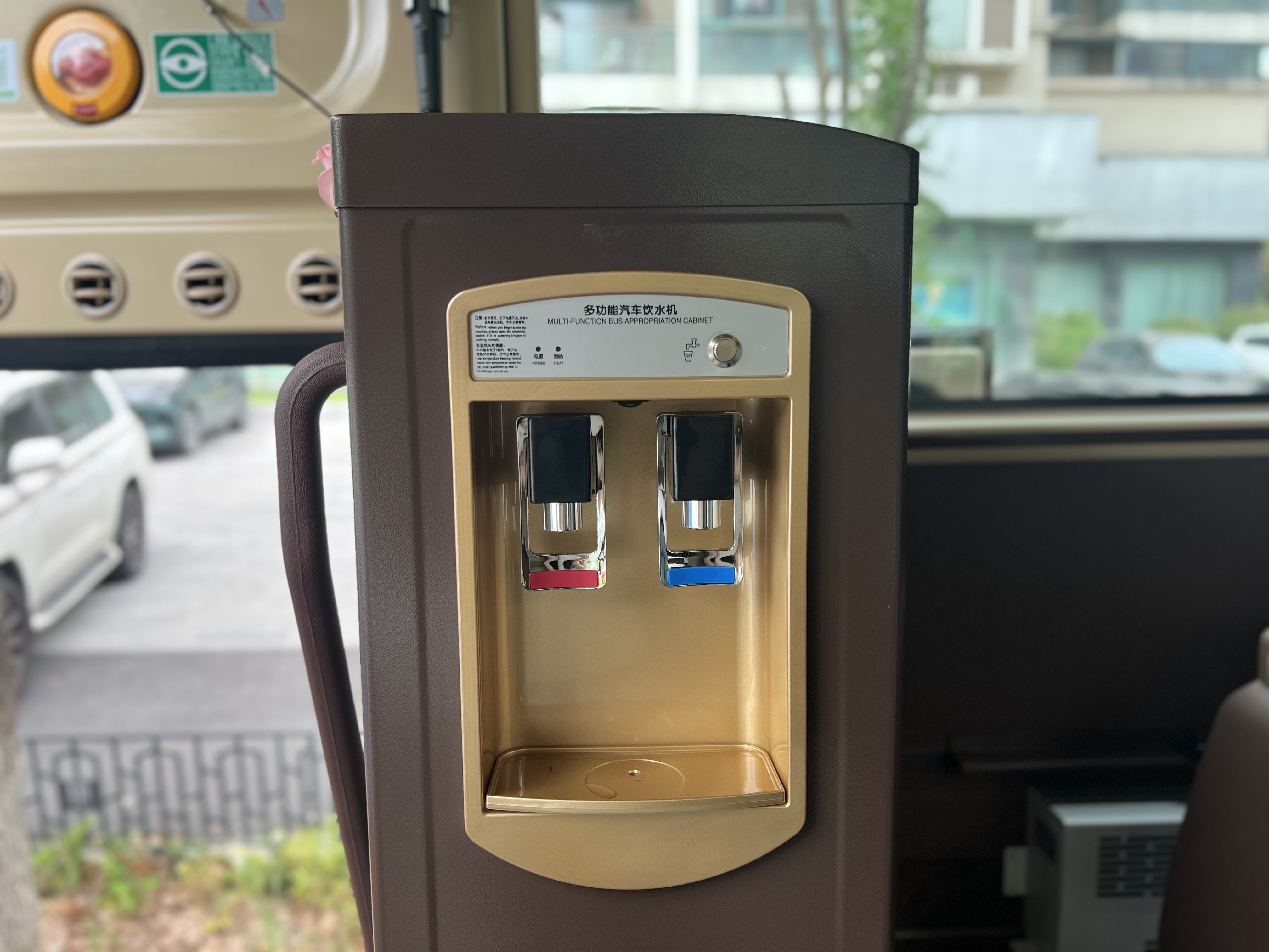 武汉全球通旅行社-2+1 VIP   27+1 超豪华大巴-包车租车用车