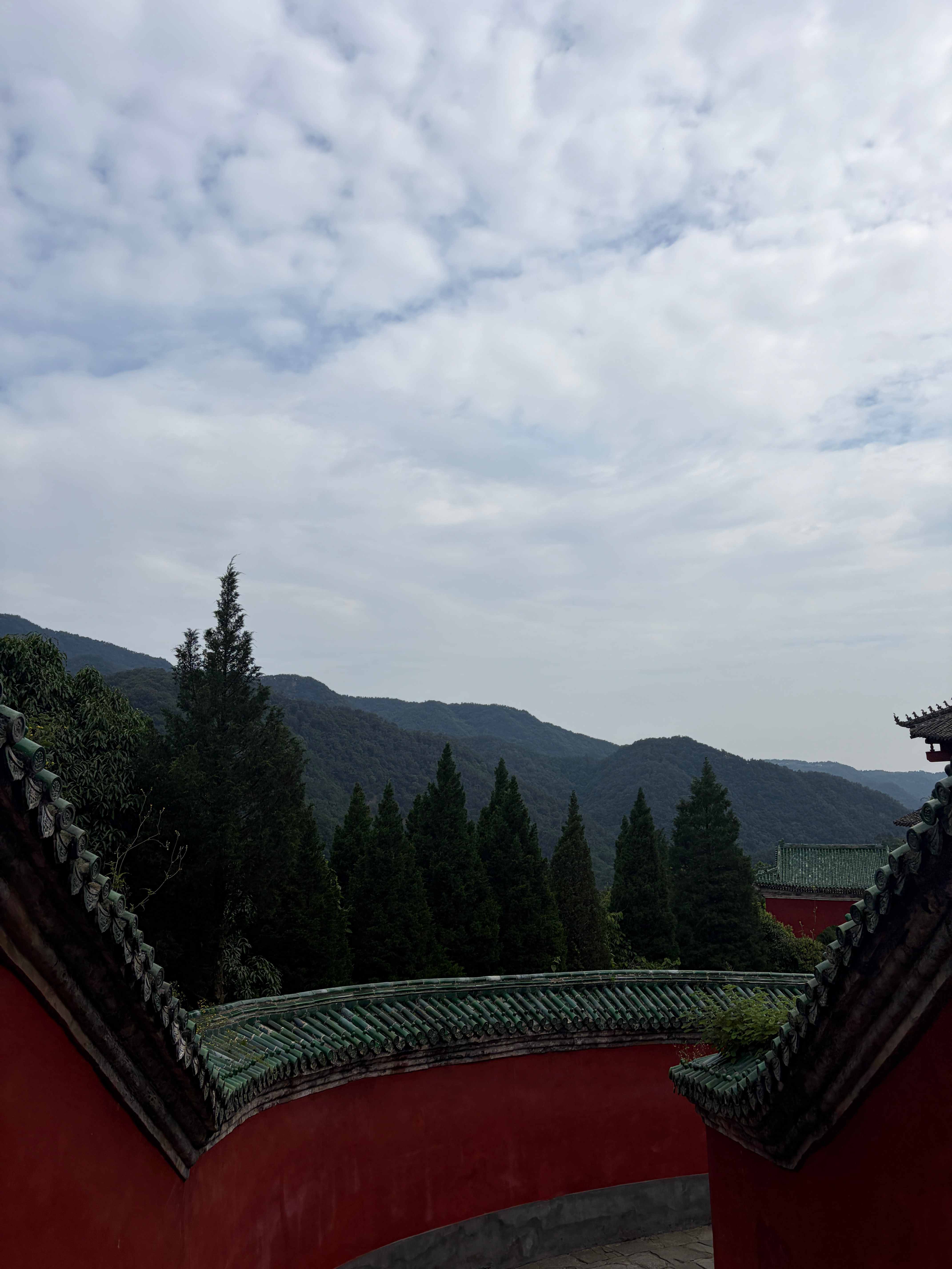 武汉全球通旅行社-武当山-岫云阁 静心 道教圣地 修身养性