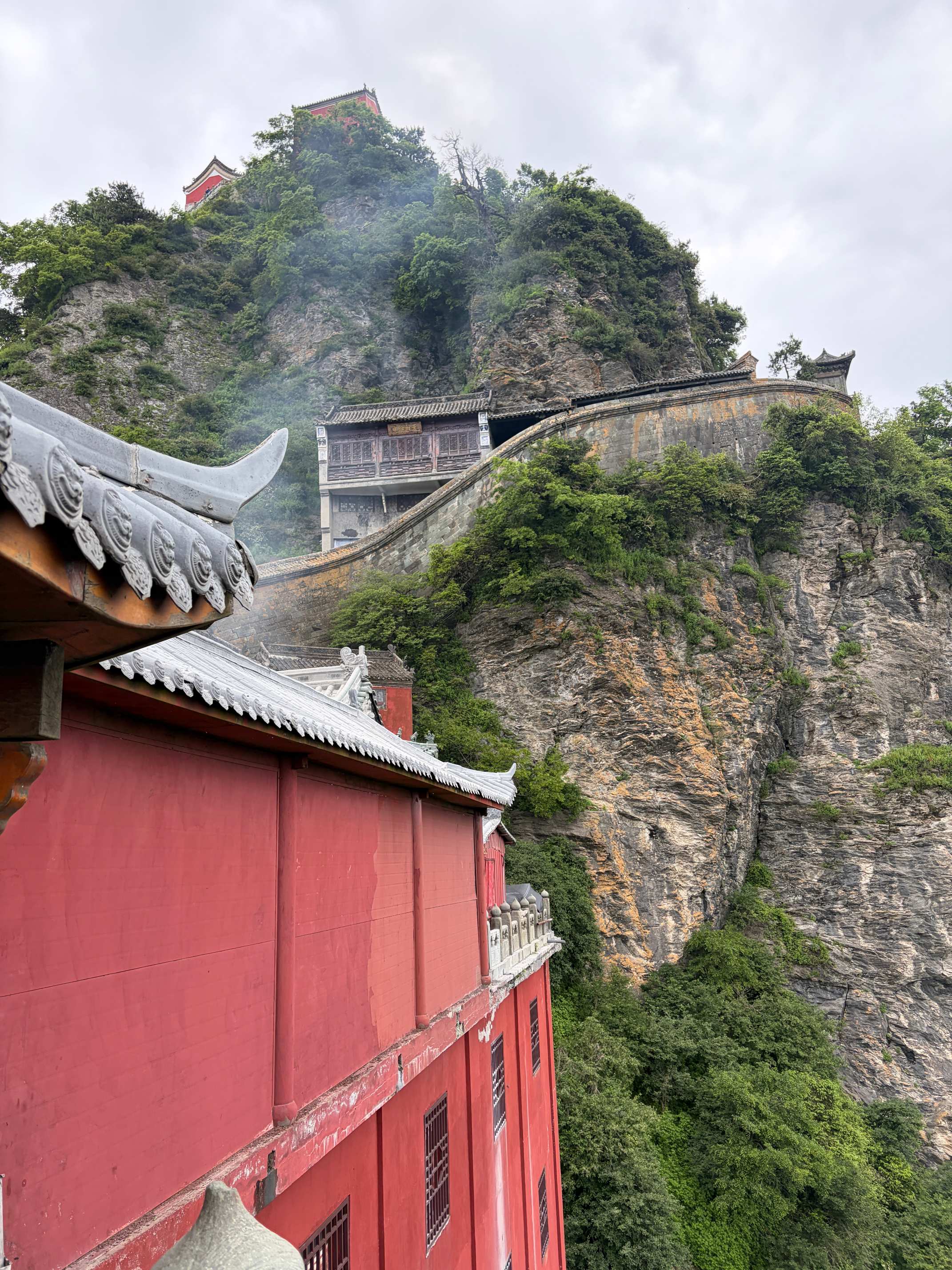 武汉全球通旅行社-武当山-岫云阁 静心 道教圣地 修身养性
