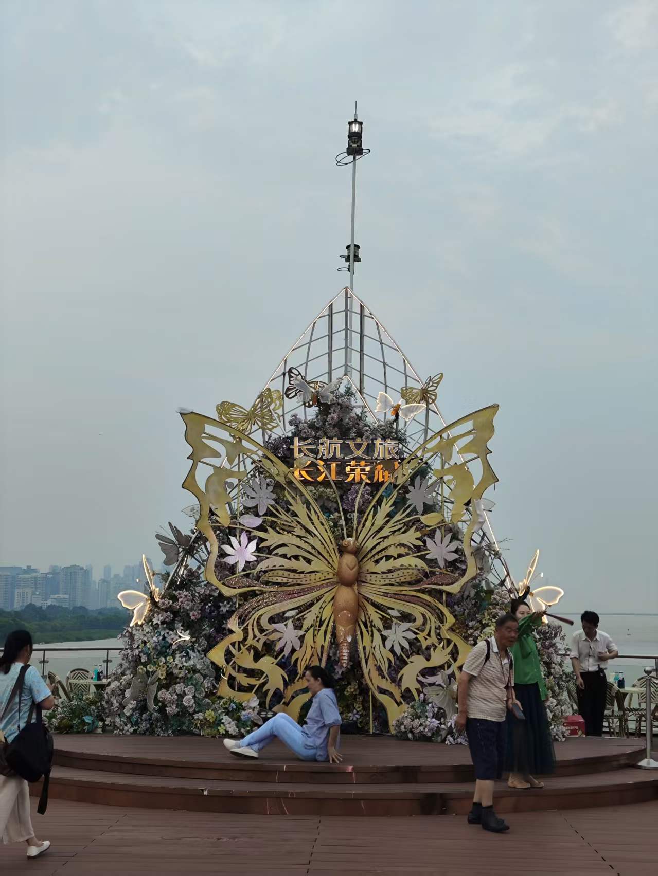 武汉全球通旅行社-长江荣耀号-长江夜游船-票 买票 购票