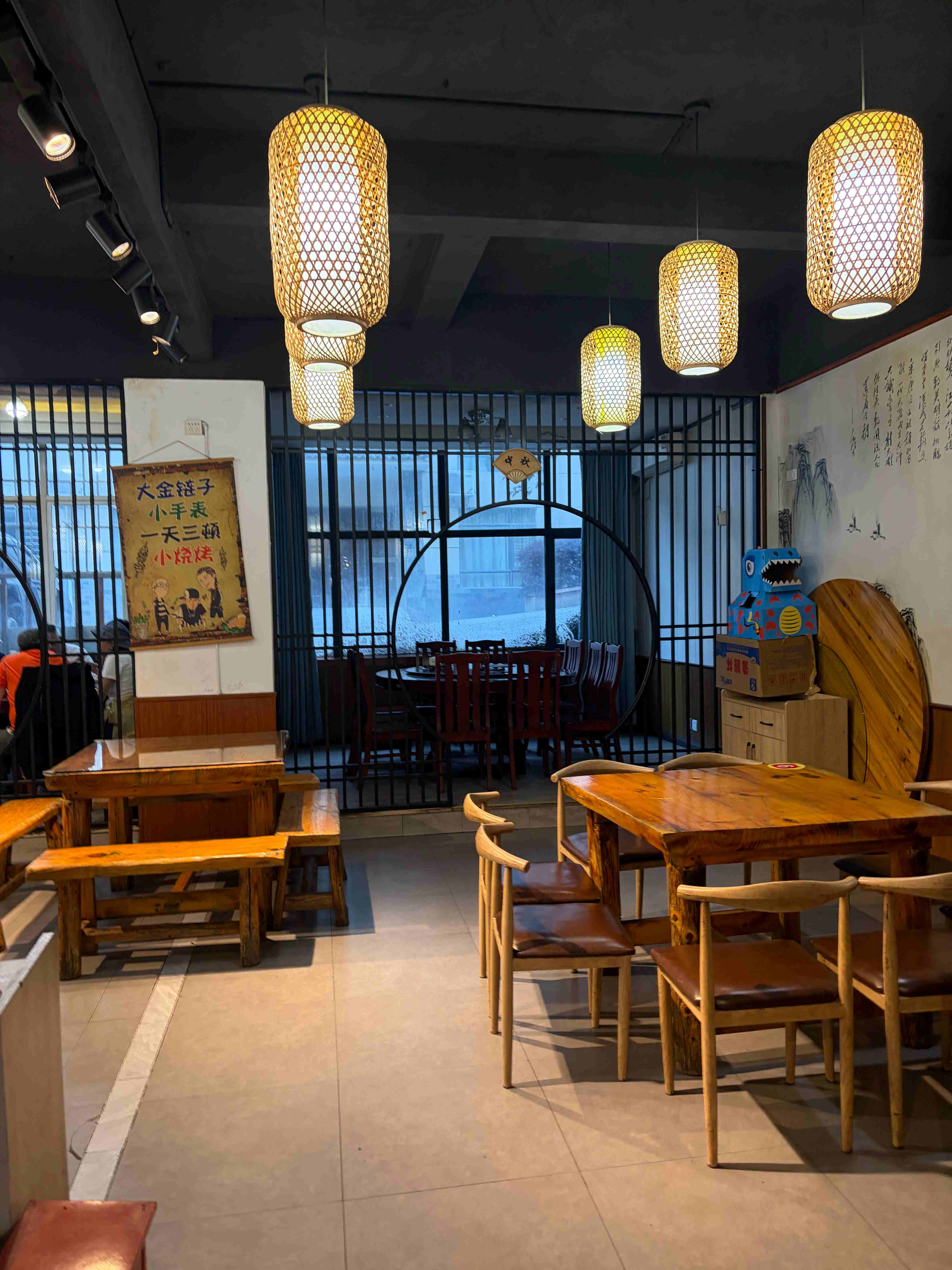 武汉全球通旅行社-神农架木鱼镇拿手菜 地道地方特色菜 粗粮野菜