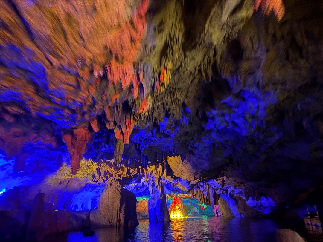 武汉全球通旅行社-咸宁 隐水洞 避暑纳凉
