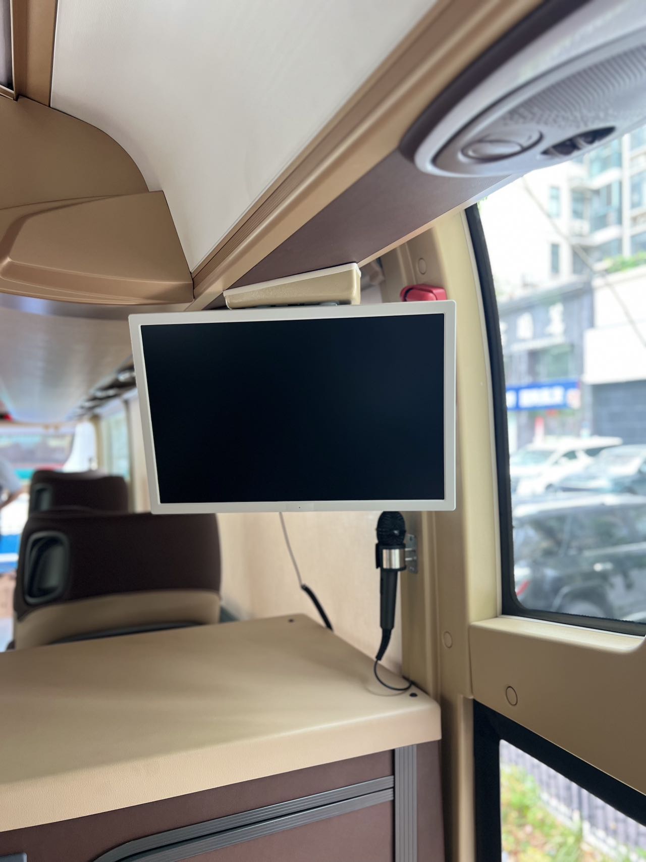 武汉全球通旅行社-2+1 VIP   27+1 超豪华大巴-包车租车用车