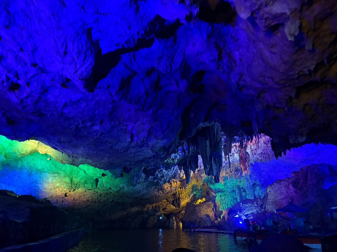 武汉全球通旅行社-咸宁 隐水洞 避暑纳凉