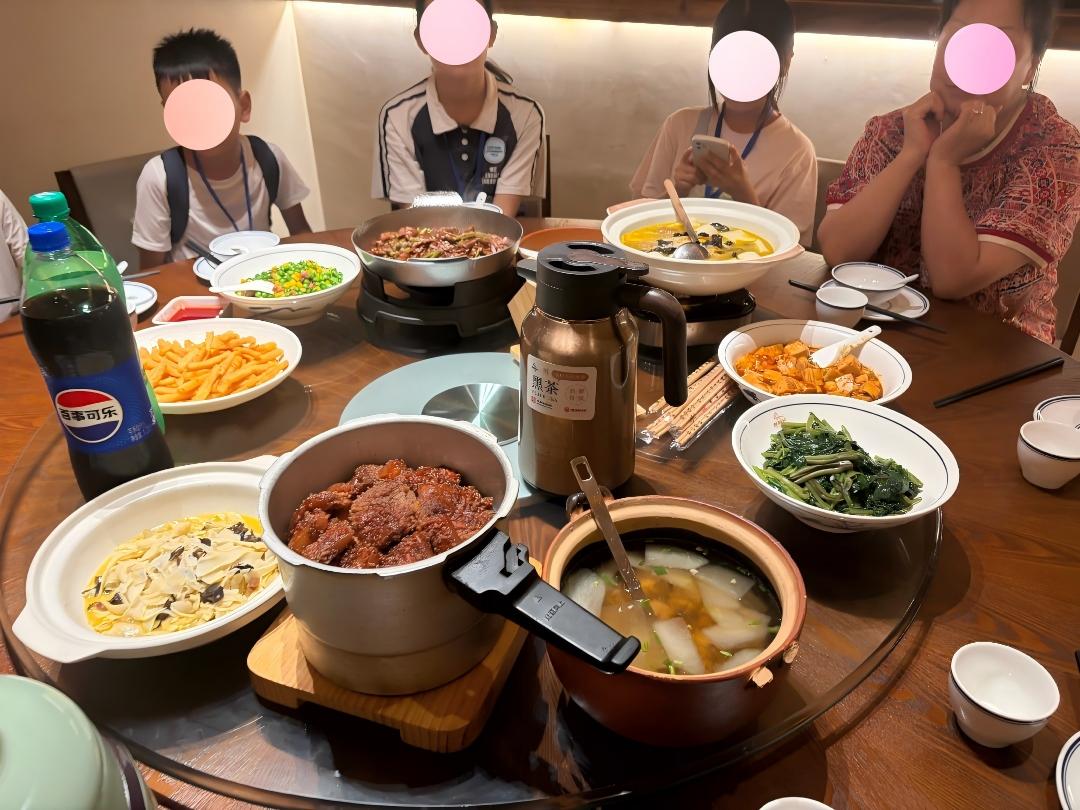 武汉全球通旅行社-老村长 湖北菜 极地海洋店 武汉美食 正餐 团餐