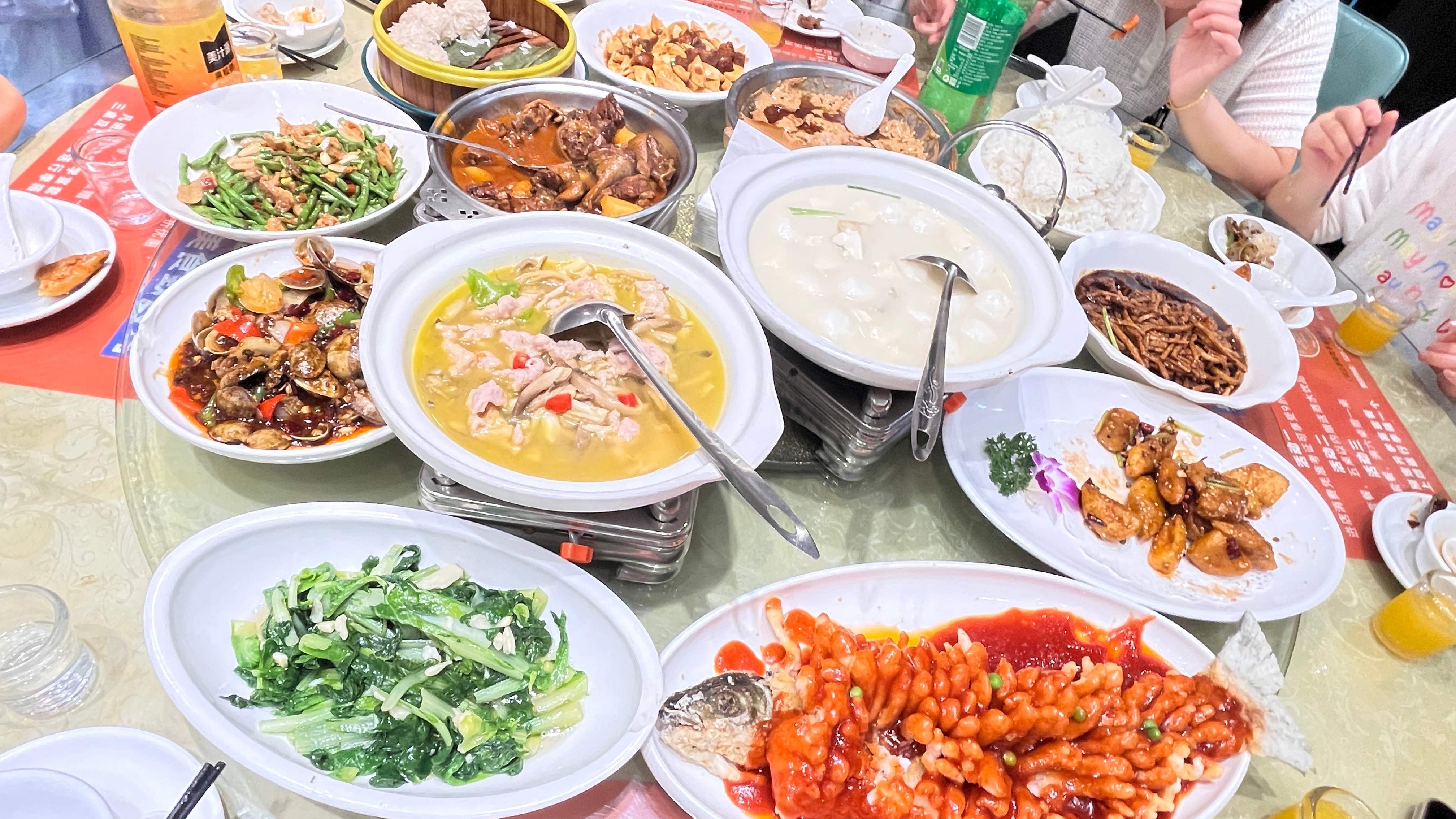 武汉全球通旅行社-刘胖子家常菜 中南店