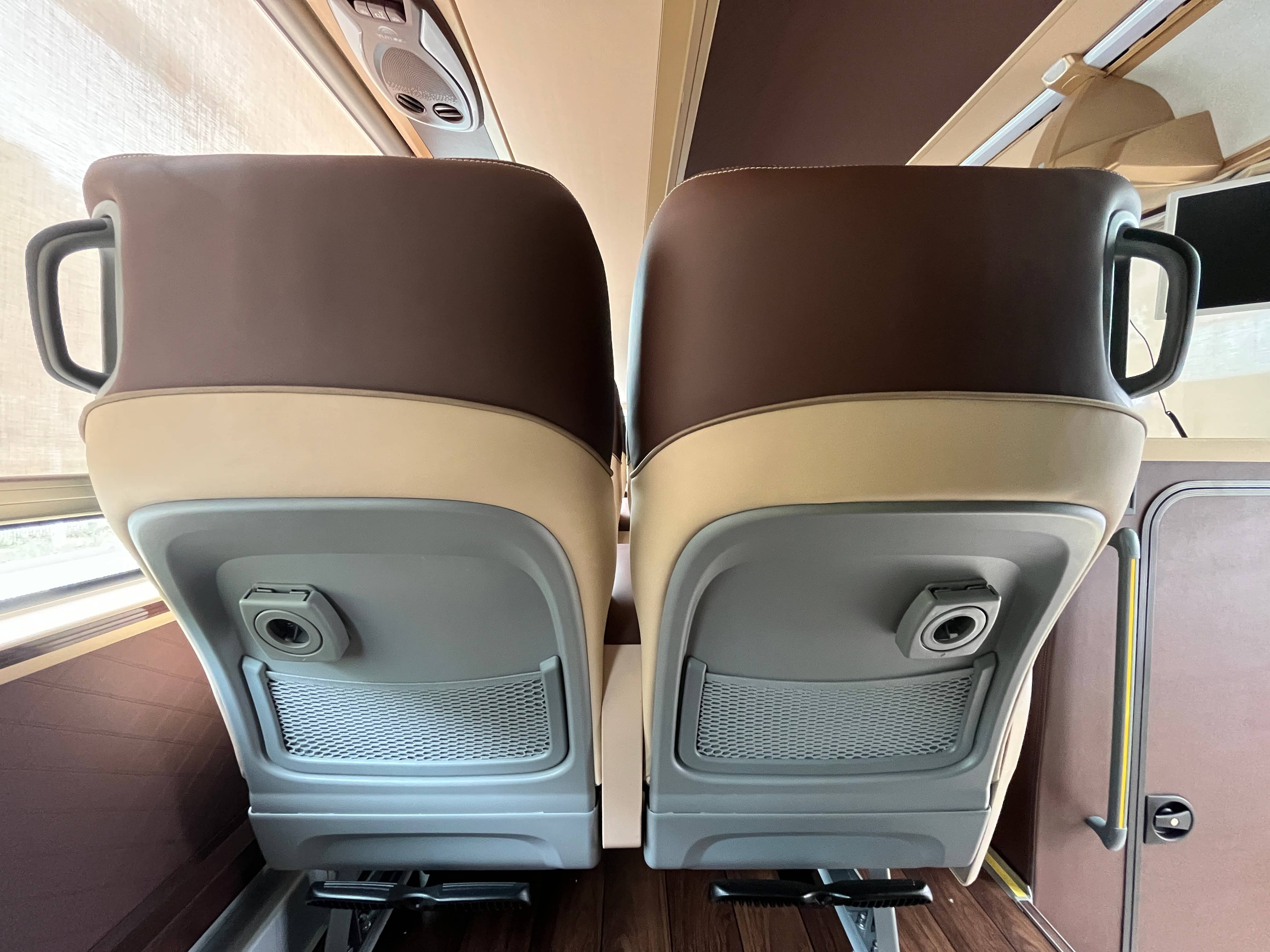 武汉全球通旅行社-2+1 VIP   27+1 超豪华大巴-包车租车用车