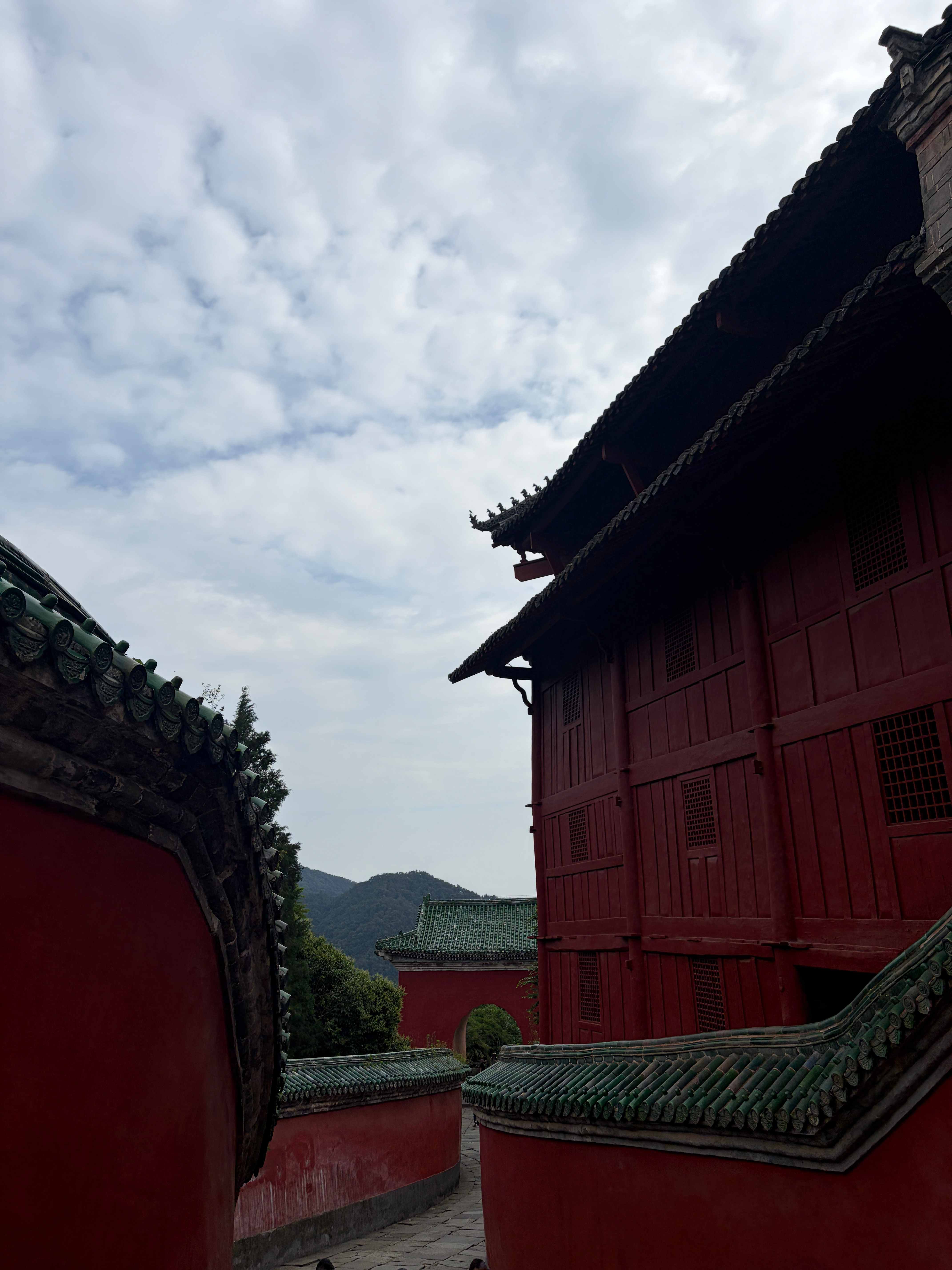 武汉全球通旅行社-武当山-岫云阁 静心 道教圣地 修身养性