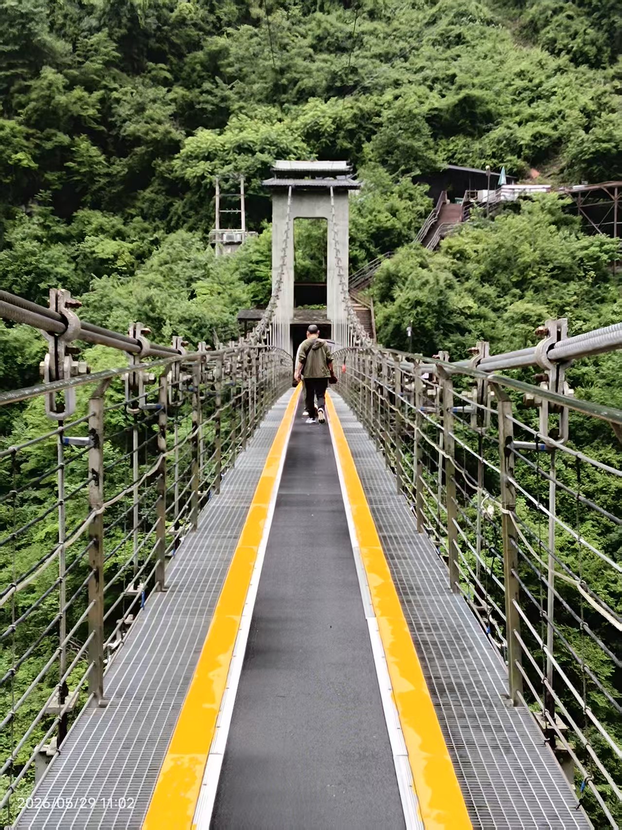 武汉全球通旅行社-恩施 大峡谷 一炷香 地心谷 云龙地缝